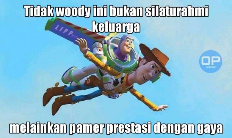 2. Iya nggak sih biasanya momen lebaran dijadikan ajang untuk pamer prestasi?
