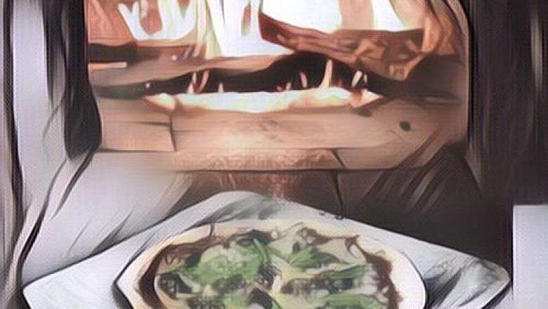 Cara Membuat Pizza Dengan Oven Kayu Bakar Ala Eropa: Begini Tips-nya~