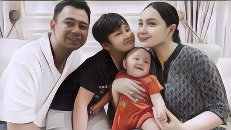 Gak Marah, Sikap Nagita Slavina Dipuji Berkelas Tanggapi Yel-yel Rafathar Nangis Dari Supporter Persija, Ternyata Gini Reaksi Anaknya