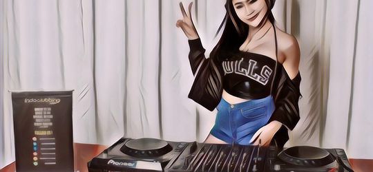7 Potret DJ Maria Arra yang Mengaku Pernah Ngeseks dengan Aktor Tampan Tanah Air, Tapi Gak Puas