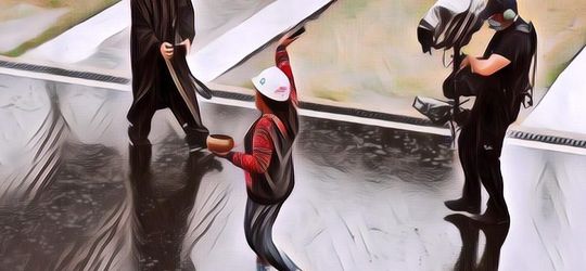 Kisah Unik Pertandingan MotoGP Tertunda Karena Hujan Deras,  Pawang Hujan Mengaku Telat Hadir