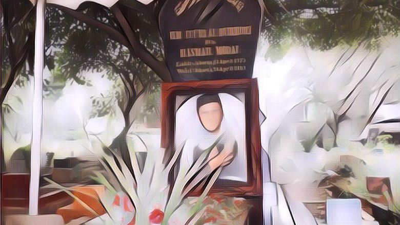 Kondisi Makam Almarhun Uje Rusak, Begini Komentar Umi Pipik