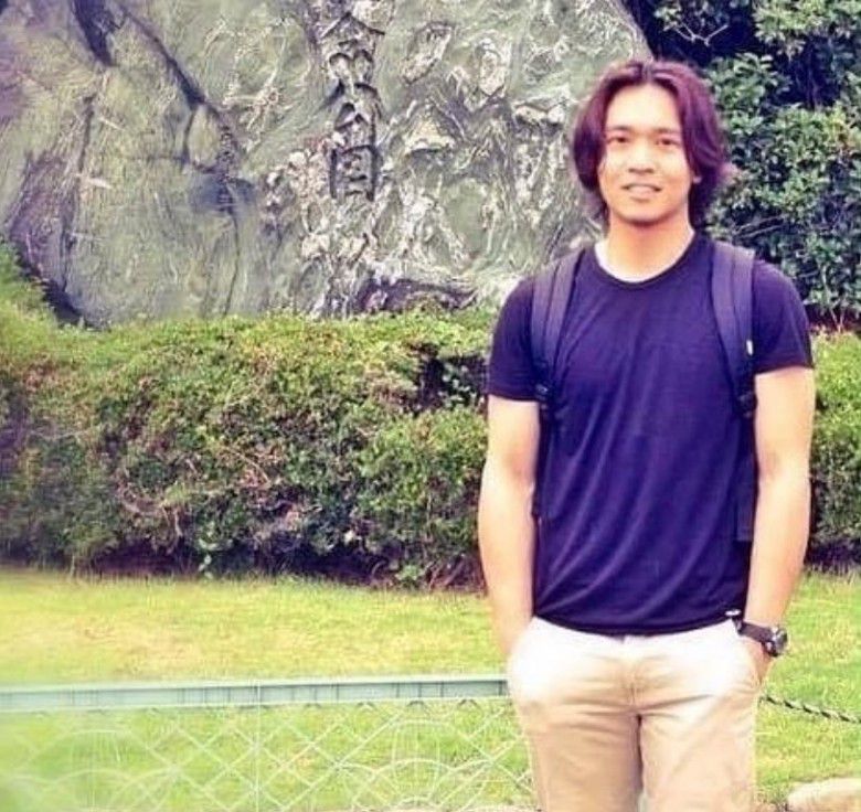 Ternyata begini penampilan Nobu saat masih sangat muda. Pernah gondrong dan ada mirip-miripnya dengan Reino Barack ya?