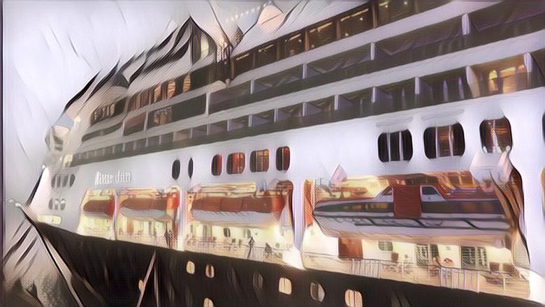 Bikin Betah, Ini 5 Tempat Wisata Malam di Surabaya yang Instagramable Banget