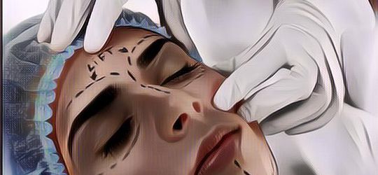 Mulai dari Minum Darah Hingga Operasi Plastik, Berikut Ini Adalah Hal Tidak Biasa yang Bikin Orang Kecanduan