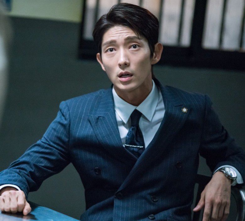 1. Cowok Jurusan Hukum