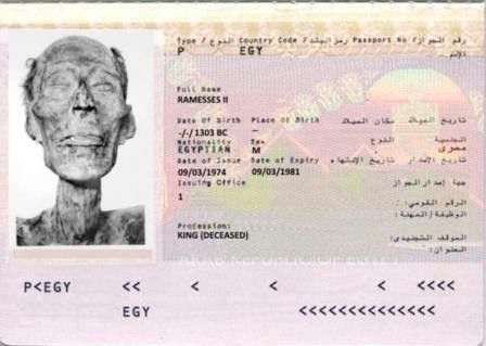 5. Mumi Ramses II memburuhkan paspor