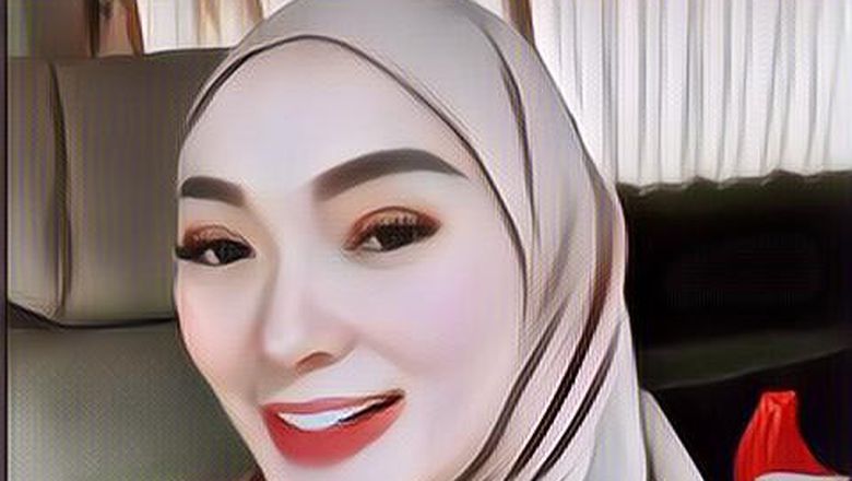 Anggunnya Zaskia Gotik Pakai Hijab, Netizen Minta Jangan Dibongkar Pasang Hijabnya
