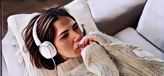 Bukan Berlarut-larut, Ini 4 Manfaat Suka Mendengarkan Lagu Galau