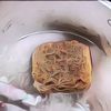 Kuliah di Negara Orang, Pria Ini Mengaku Sering Hidup dengan Makan Mie Instan