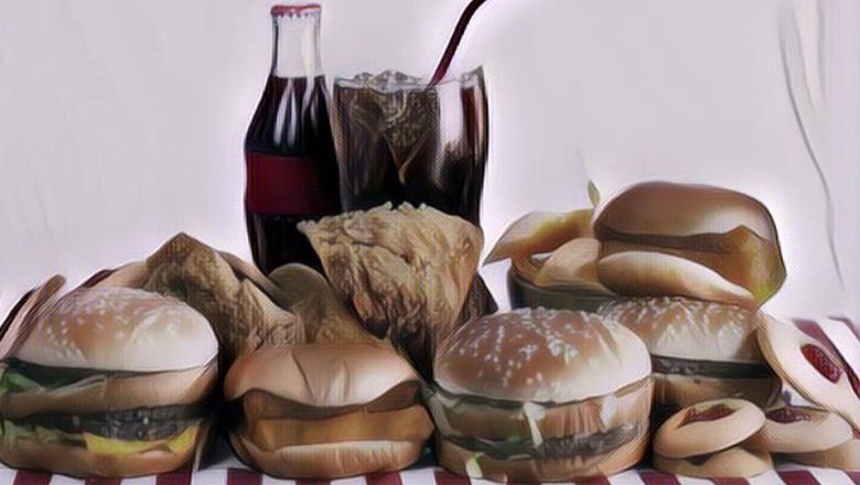 Warganet Ini Menabung Hanya Demi Bisa Beli Junk Food Kesukaannya di Hari Ulang Tahun