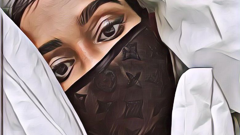 Louis Vuitton Luncurkan Masker yang Bisa Mencegah Kamu dari Bau-bau Kemiskinan~