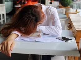 1. Merasa cepat lelah padahal nggak ngapa-ngapain