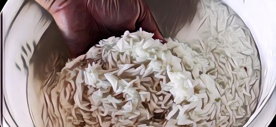 Dibuang Sayang: Ini Dia 9 Manfaat Air Beras untuk Wajah