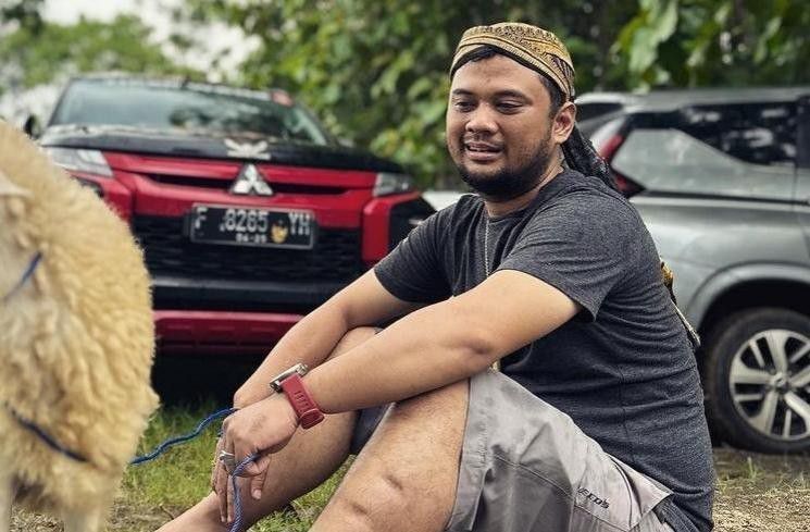 Panas dan Kesakitan saat Mendengar Azan