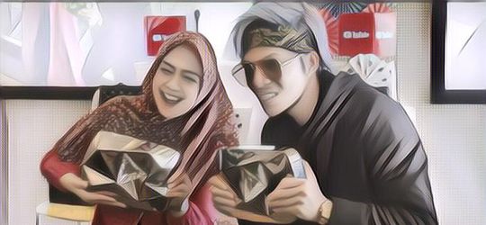 Mau Jadi YouTuber? Yuk, Kenali Urutan Play Button YouTube Dulu!