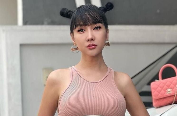 # Lucinta Luna Takut Mati