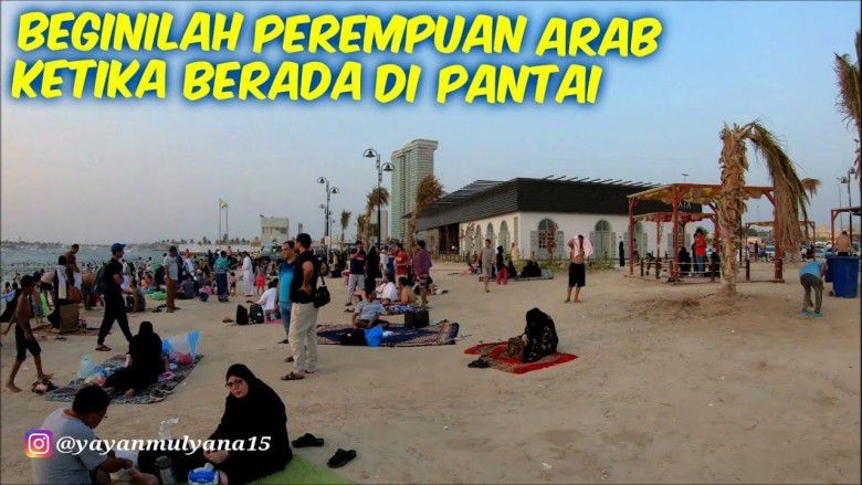 # Pakaian Renang Wanita Muslim Arab Saudi