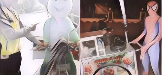 10 Deretan Orang yang Pakai Kostum Nyeleneh di Tempat Umum, Ada yang Pakai Kostum Robot