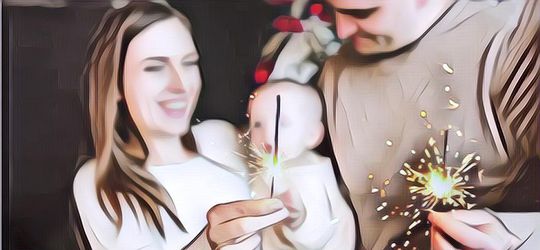 Sebaiknya Dihindari! Ini 3 Bahaya Kembang Api Pada Bayi