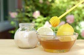2. Scrub Campuran Gula, Madu dan Lemon