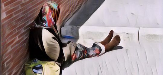 Viral Pengemis Ini Sibuk Hitung Duit Segepok, Netizen Langsung Iri