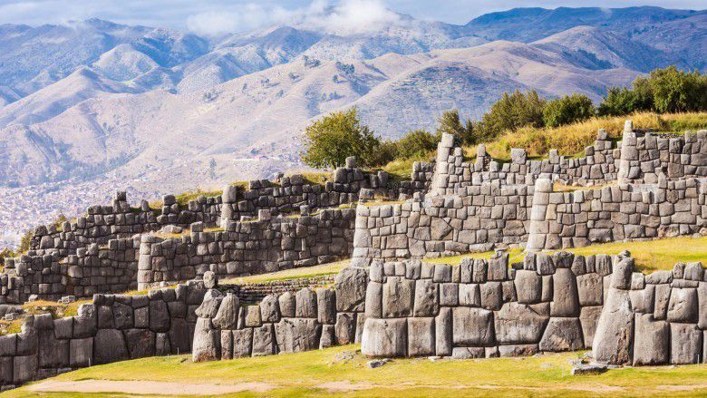 2. Sacsayhuaman, Peru