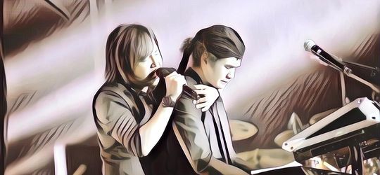 Tangis Dul Jaelani Pecah Saat Gantikan Ayahnya di Konser Reuni Dewa 19