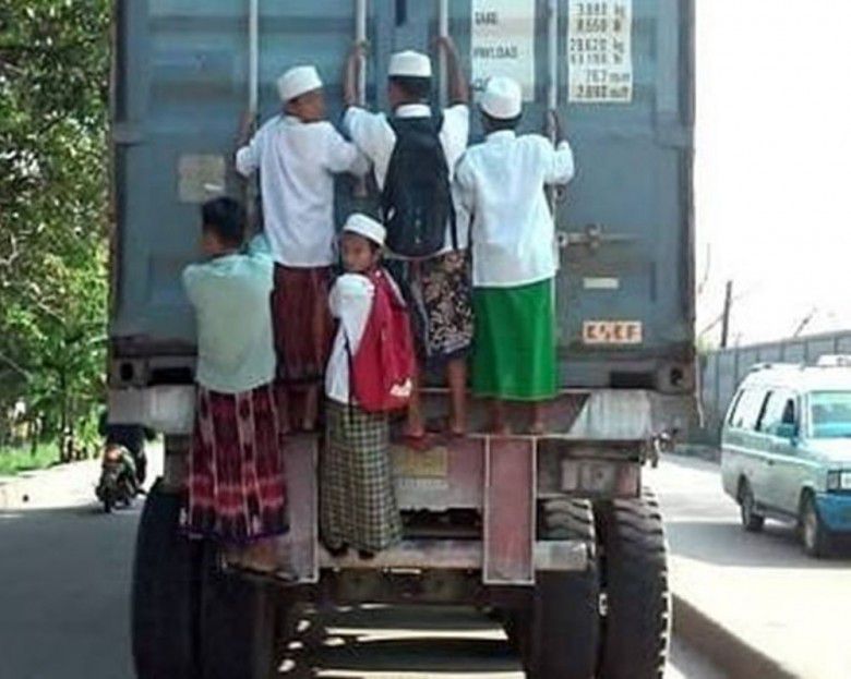 7. Semoga nggak terjadi apa-apa ya adek-adek