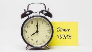 2. Hindarilah makan malam yang berat-berat