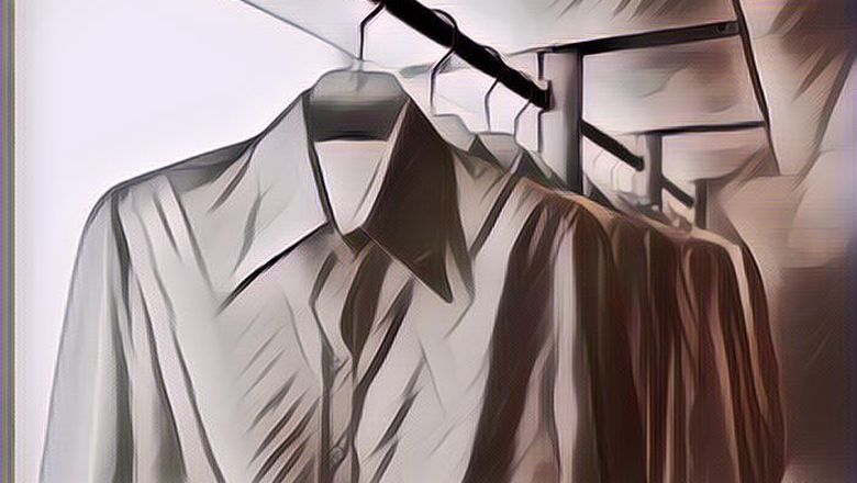 Biar Nggak Cepat Kusam, Begini Tips Merawat Pakaian Berwarna Putih