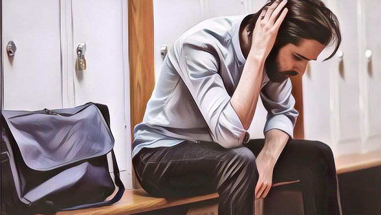 Setelah Putus Cinta, Pria Terlambat Menyesal... Tapi Begini Deh Sikap-Sikapnya