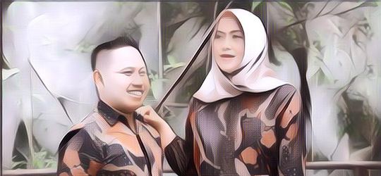 Daftar Artis yang Punya Istri Pramugari, Enaknya Bisa Diajak Terbang Terus