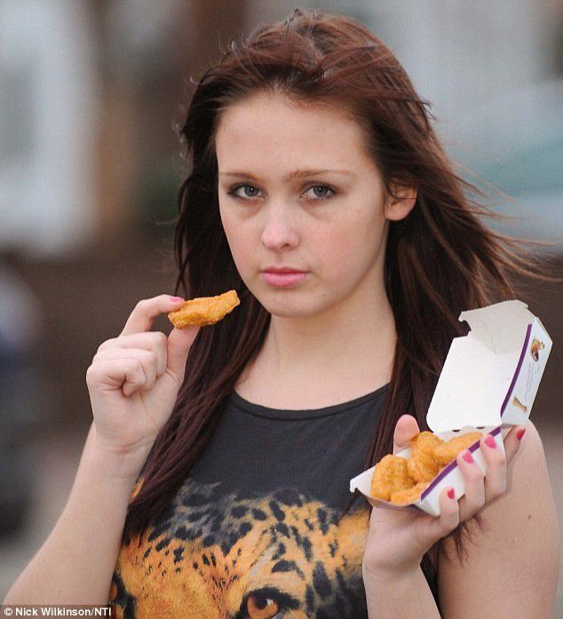 #3 Makan chicken nugget 15 tahun