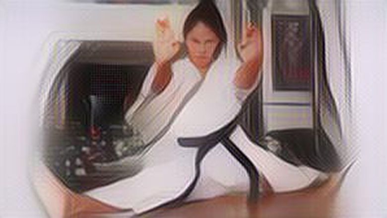 Enggak Perlu Bodyguard, Ini Alasan Perempuan Wajib Belajar Bela Diri