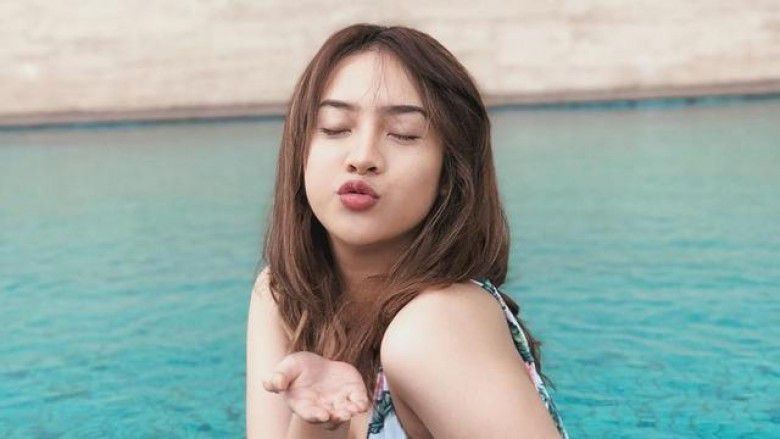 Aya Putus dengan kekasihnya