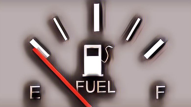 Jangan Tunggu Sampai di E! Ini Dia Efek Buruk Sering Nunda Isi Bensin