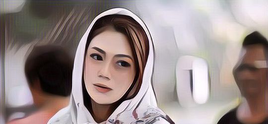 Dituding Mempermainkan Agama Katolik dan Islam, Begini Klarifikasi Celine Evangelista