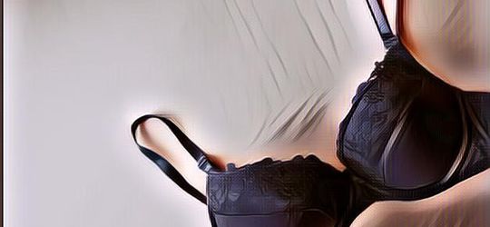 Buat Wanita, Jangan Sembarang Pilih Ukuran Bra yang Gak Sesuai, Ini Resikonya