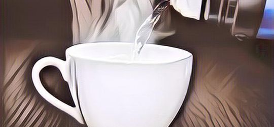 Lakukan Rutin dan Rasakan 7 Manfaat Minum Air Hangat Berikut Ini