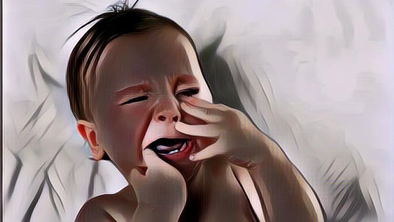 Cara Mengatasi Bayi Tumbuh Gigi Agar Tidak Rewel