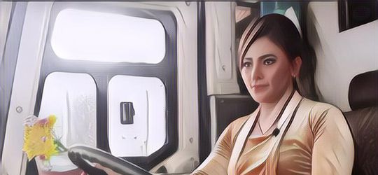 Wanita Cantik Ini Jadi Sopir Bus Malam, Sering Digodain Penumpang?