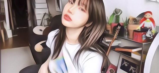 Profil YouTuber Sekaligus Penyanyi xooos yang Sedang Dikabarkan Pacaran dengan Park Seo Joon