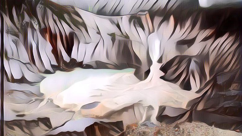 Foto Tangkuban Perahu di Bandung yang Bikin Kamu Liburan Sekarang Juga