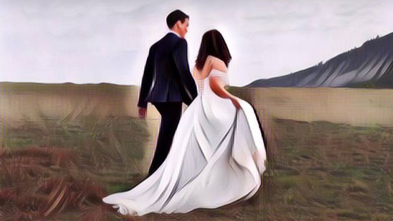 Heboh Pasangan Ini Menikah di Atas Langit dengan Ketinggian 121 Meter, Warganet: Bisa Sampe Surga