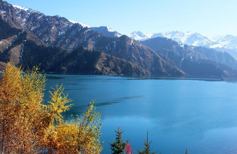 3. Raksasa Danau Tianchi
