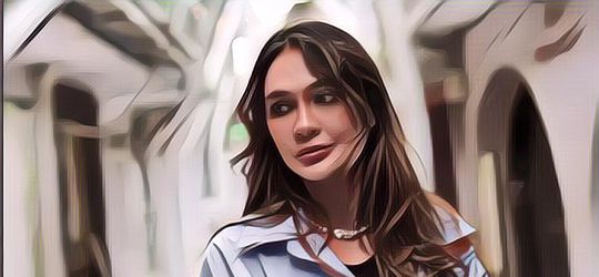 Ibu Maxime Bouttier Meninggal Dunia, Luna Maya Sigap Bagi-Bagi Makanan untuk Pelayat