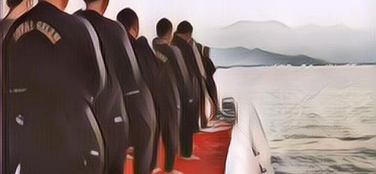 Foto Para Awak KRI Selam Nanggala - 402 Lakukan Salat Berjamaah, Bikin Hati Bergetar