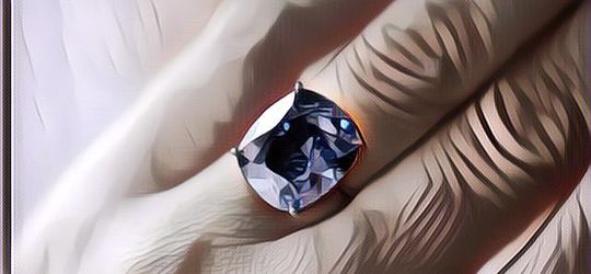 4 Hal yang Harus Diperhatikan Saat Memilih Berlian