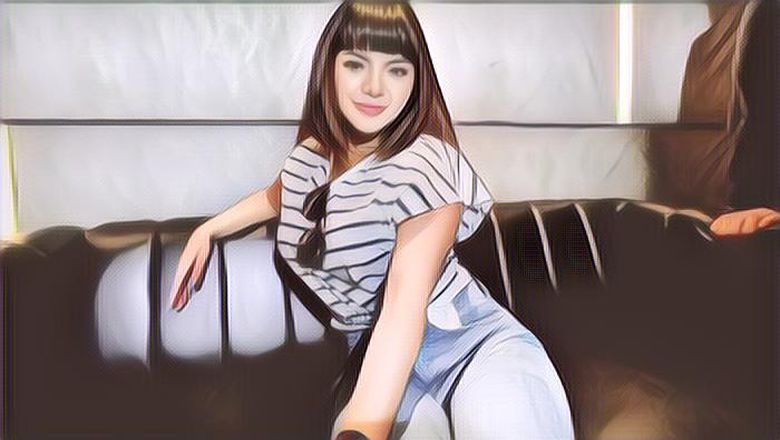 Tersandung Pornografi, Ini Alasan Sedih Dinar Candy Nekat Pakai Bikini di Depan Umum